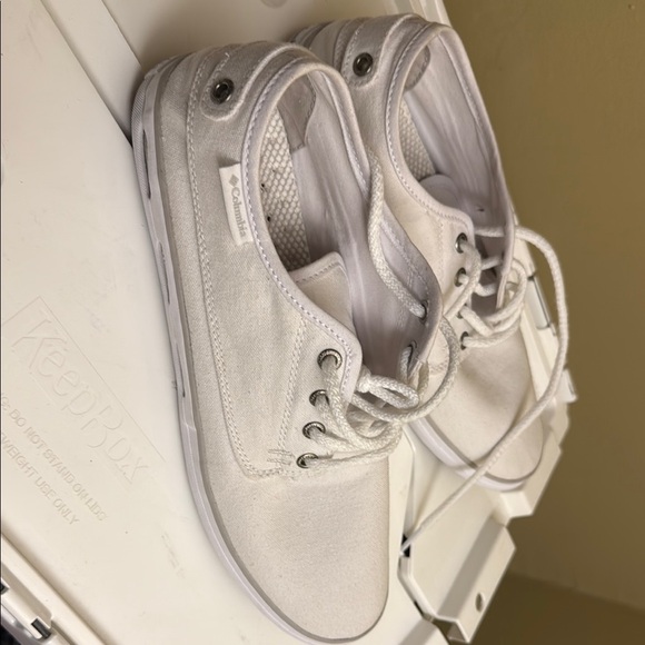 Columbia Shoes - Columbia White Canvas Sneakers Casual Low-Top Design